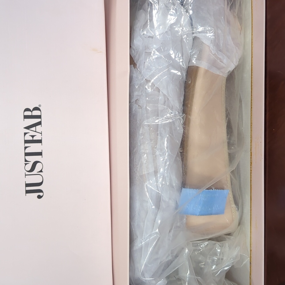 NIB Blush Ballet Flats 5.5